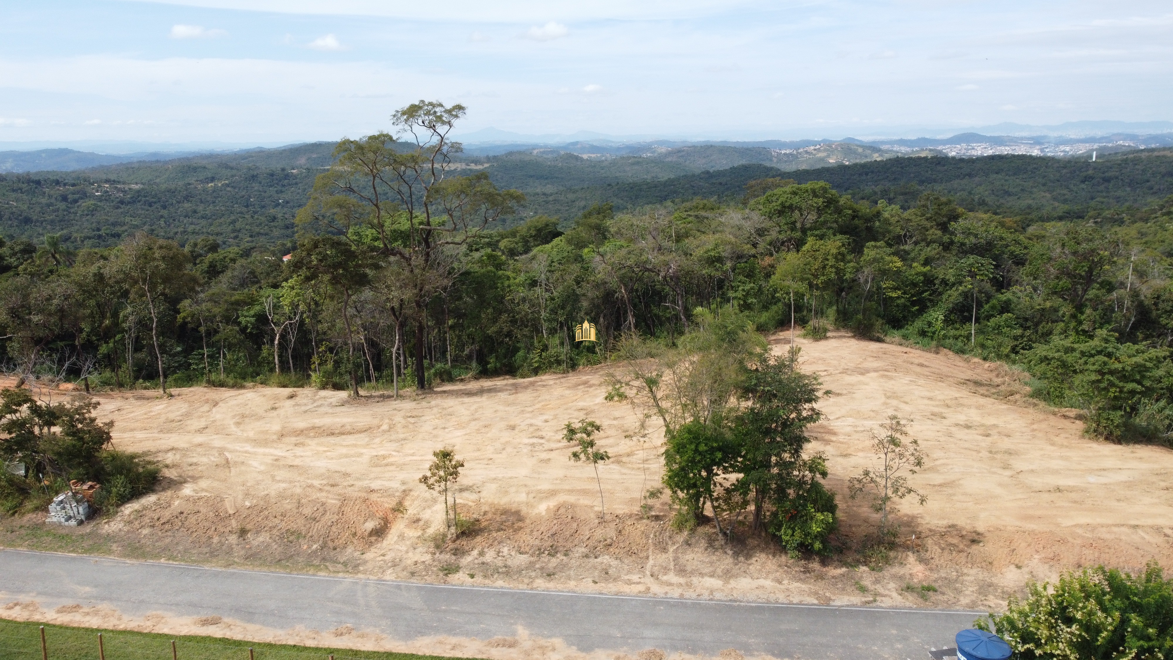 Terreno à venda, 1423m² - Foto 2