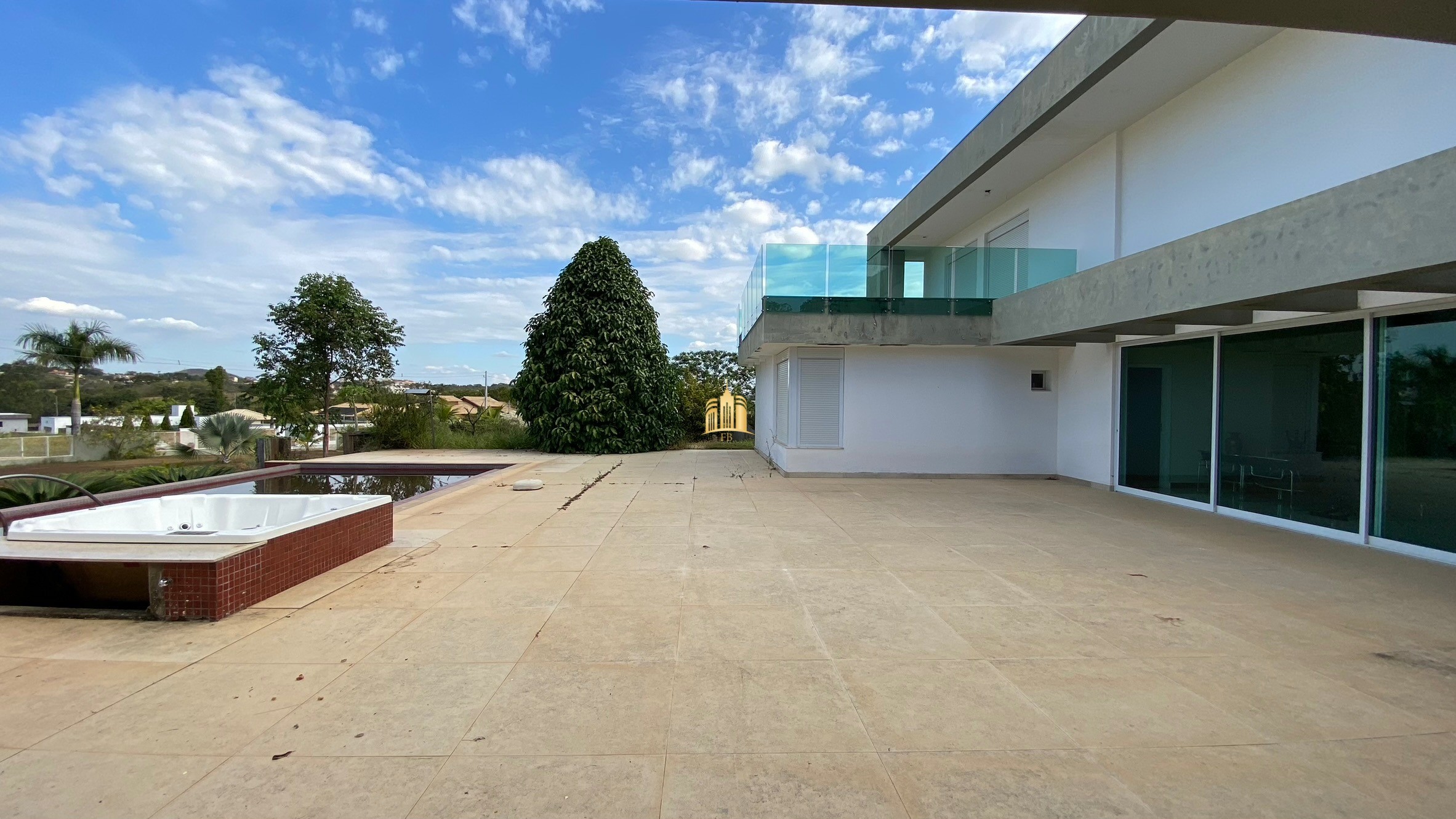 Casa à venda e aluguel com 9 quartos, 6805m² - Foto 18