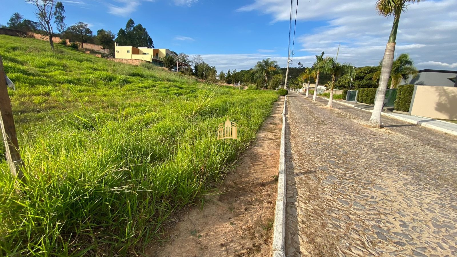 Terreno à venda, 1946m² - Foto 1