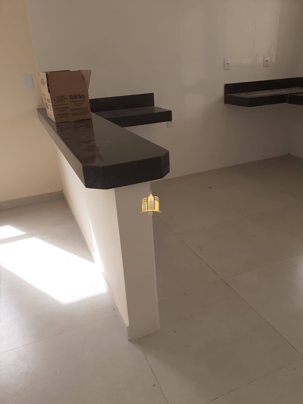 Casa à venda com 3 quartos, 450m² - Foto 10