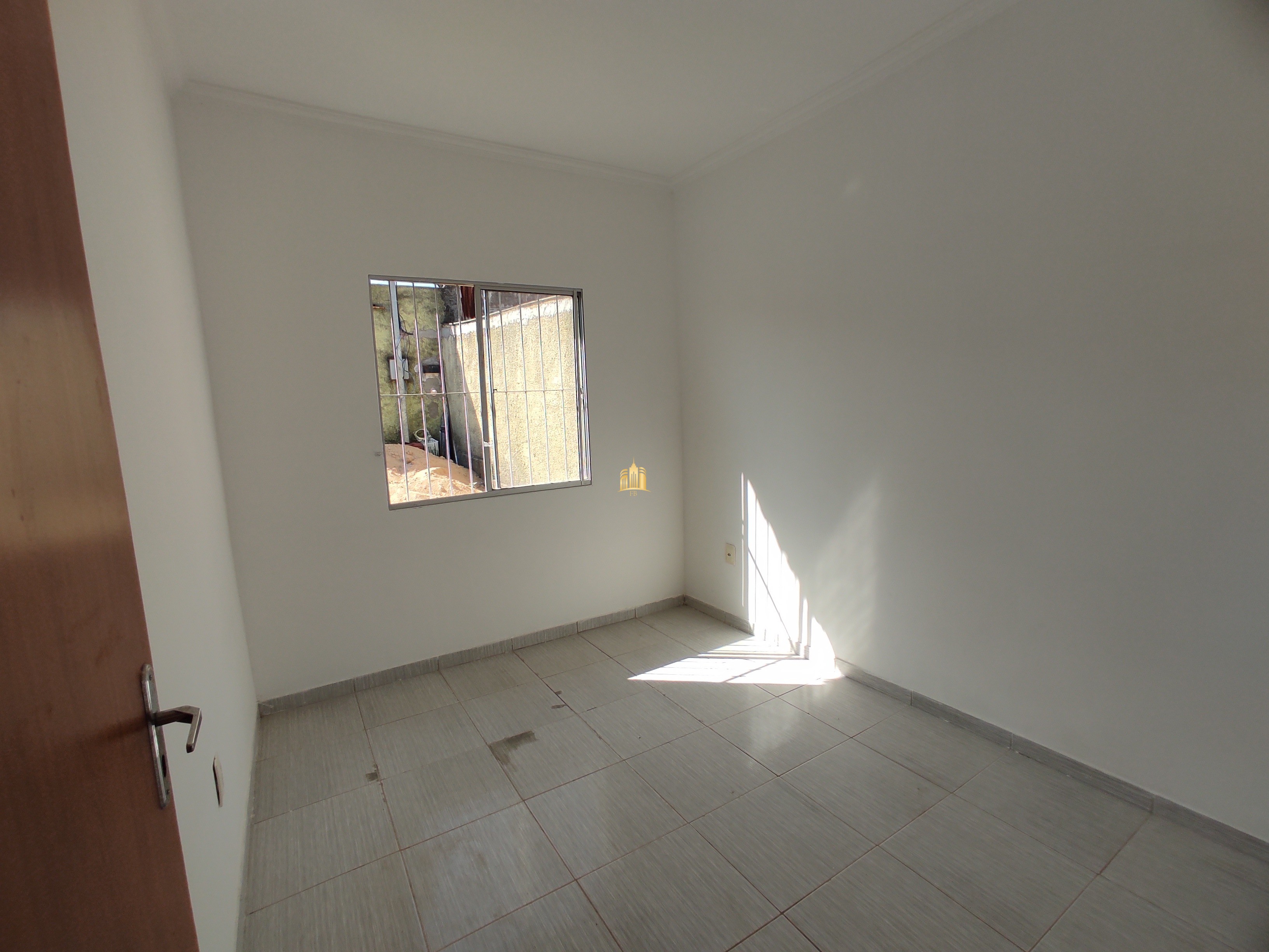 Casa à venda com 2 quartos, 188m² - Foto 4