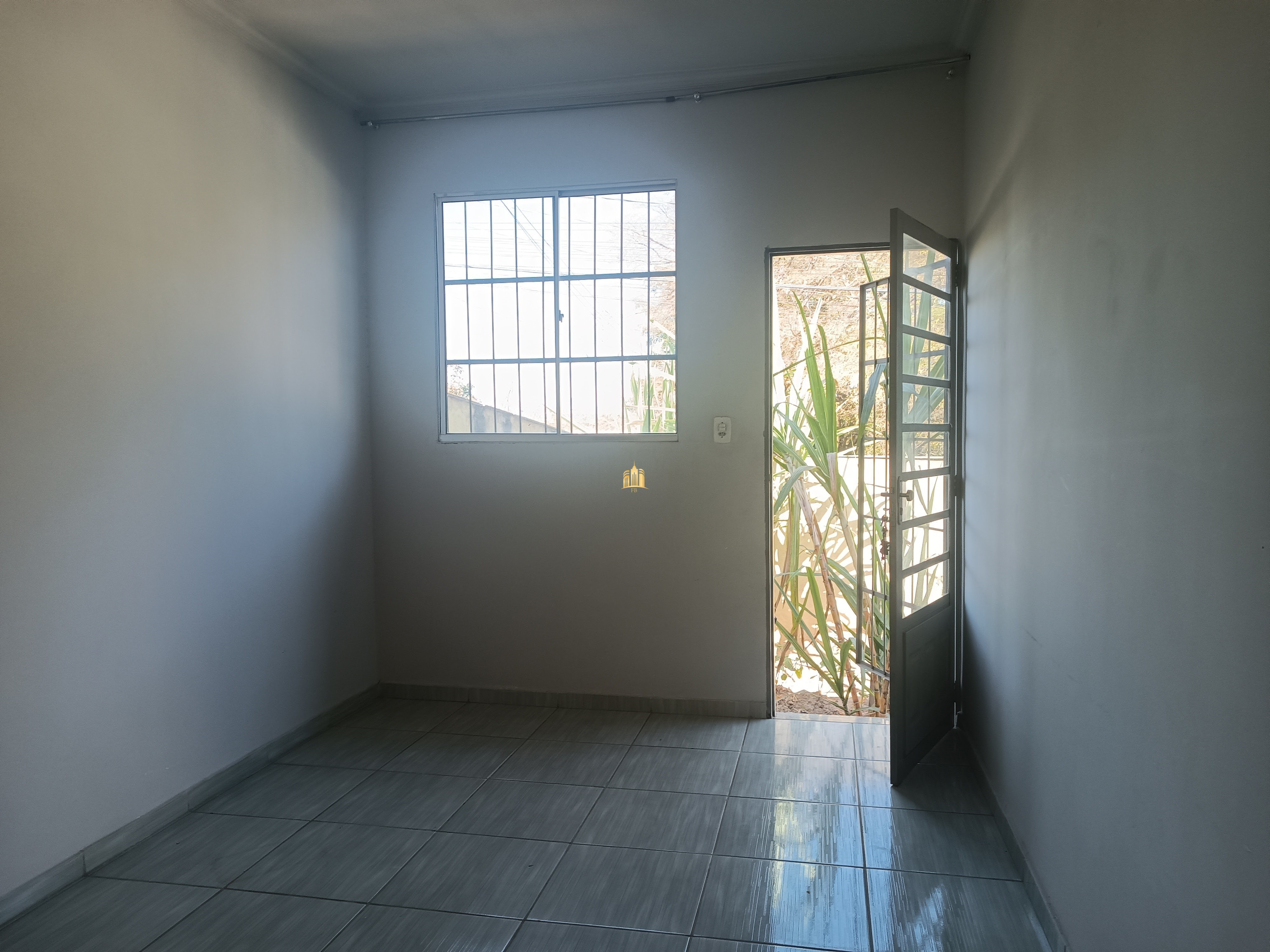 Casa à venda e aluguel com 2 quartos, 100m² - Foto 15