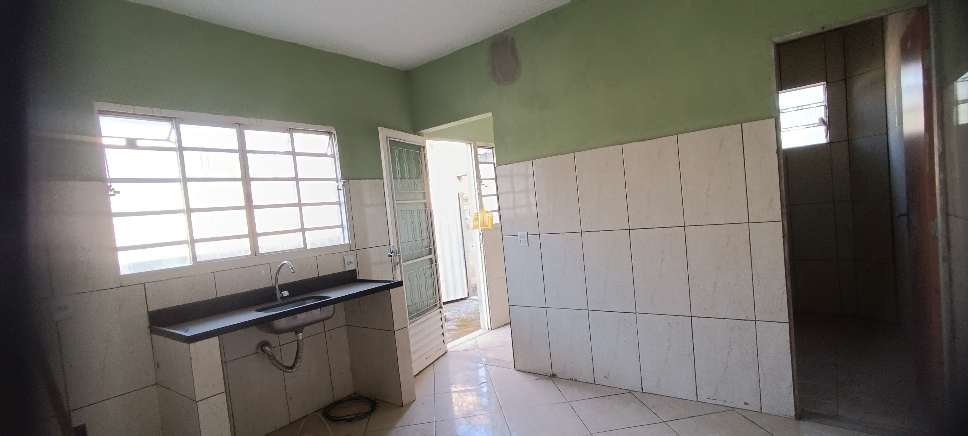 Casa à venda com 1 quarto, 360m² - Foto 12