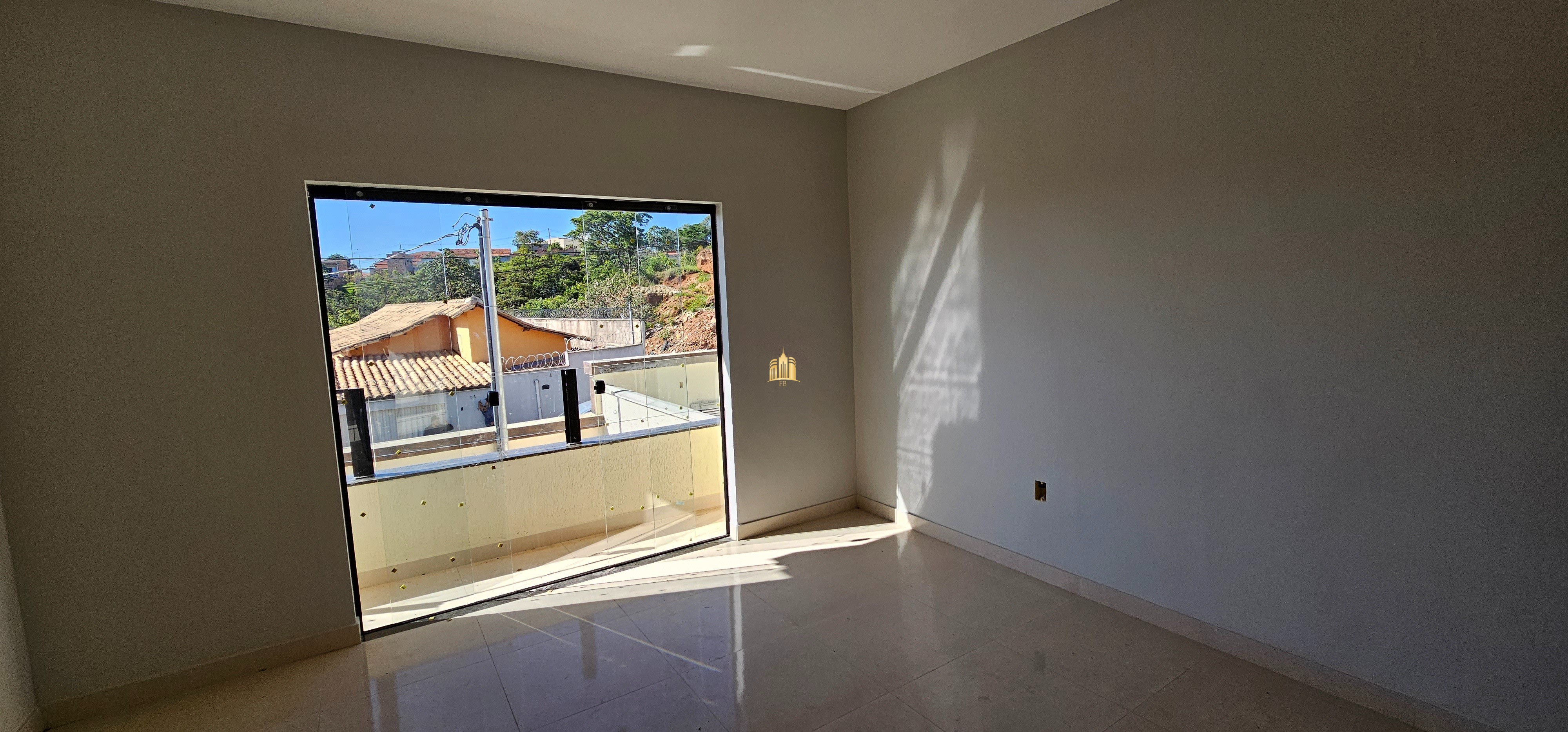 Casa à venda com 3 quartos, 222m² - Foto 11