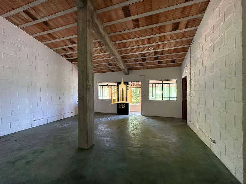 Casa à venda com 3 quartos, 960m² - Foto 21