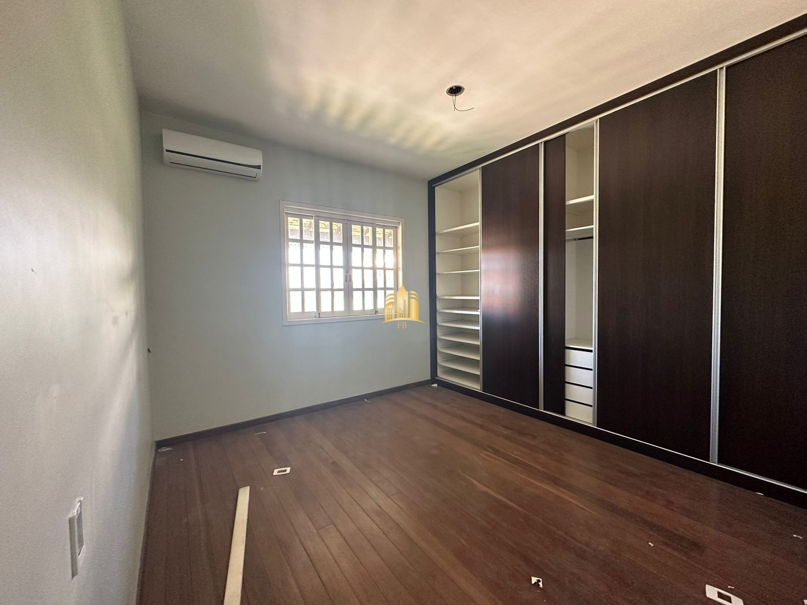 Casa à venda com 4 quartos, 550m² - Foto 34