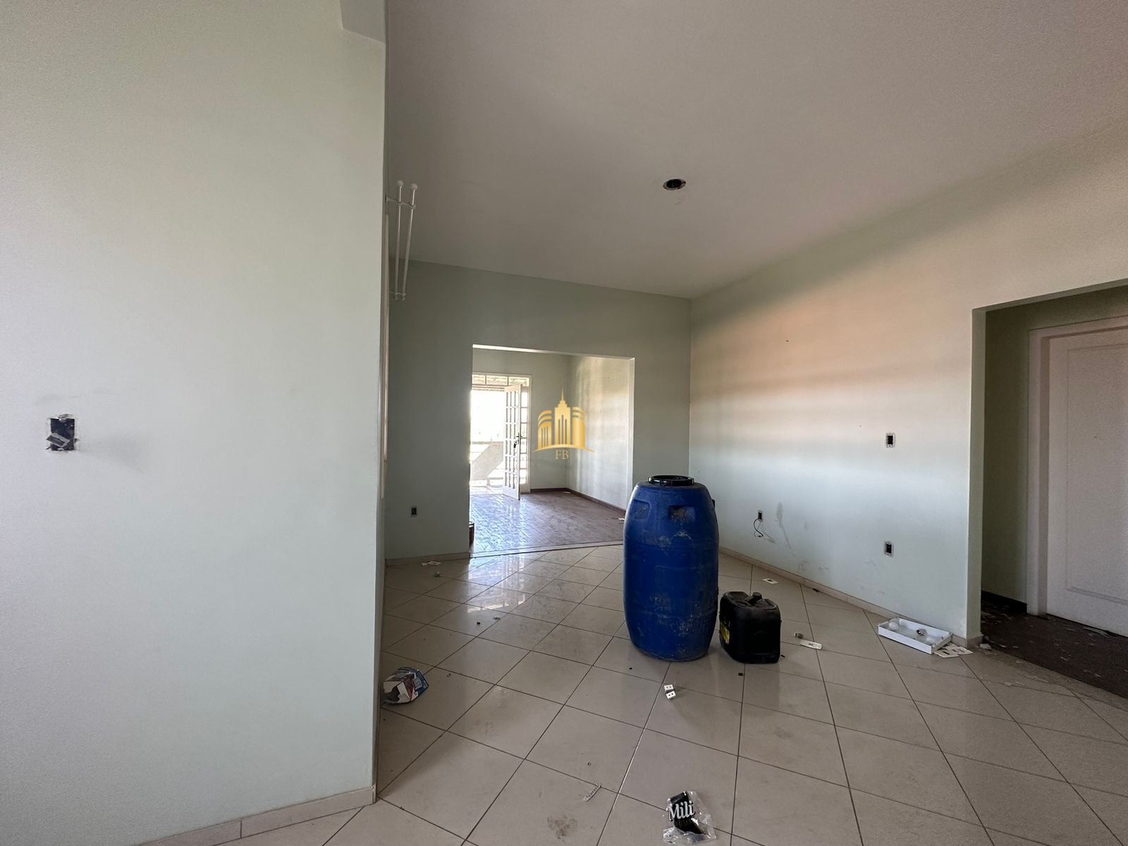 Casa à venda com 4 quartos, 550m² - Foto 25