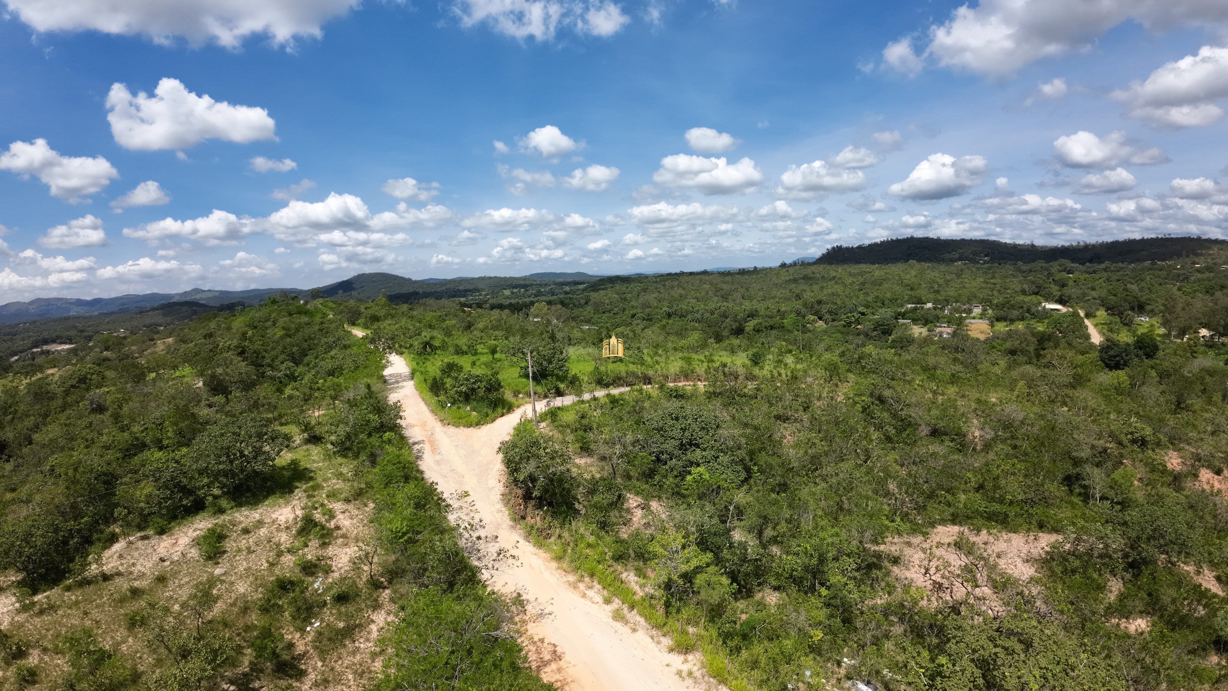 Sítio à venda com 7 quartos, 110000m² - Foto 35