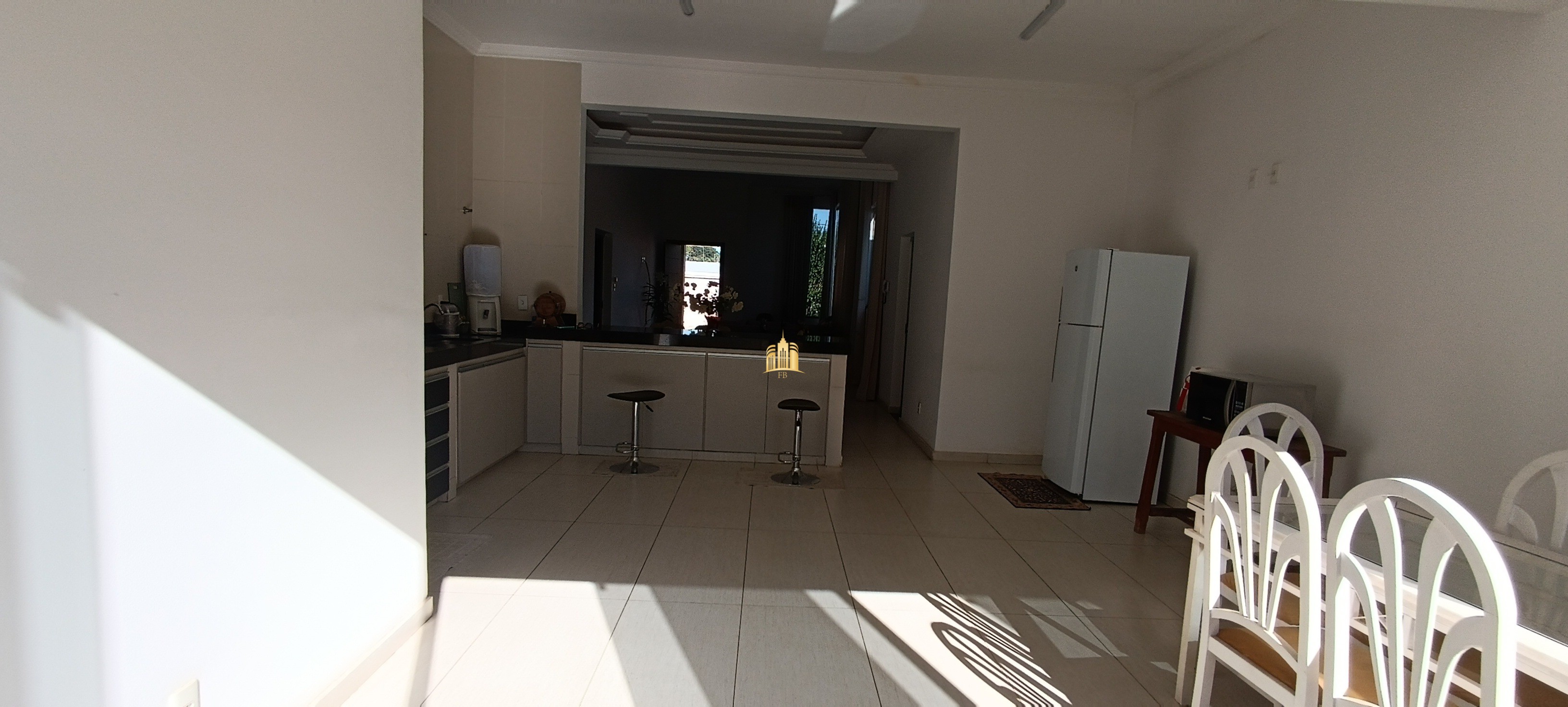 Casa à venda com 3 quartos, 700m² - Foto 11