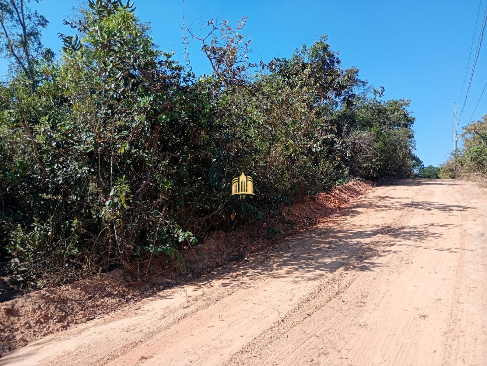 Terreno à venda, 2700m² - Foto 2