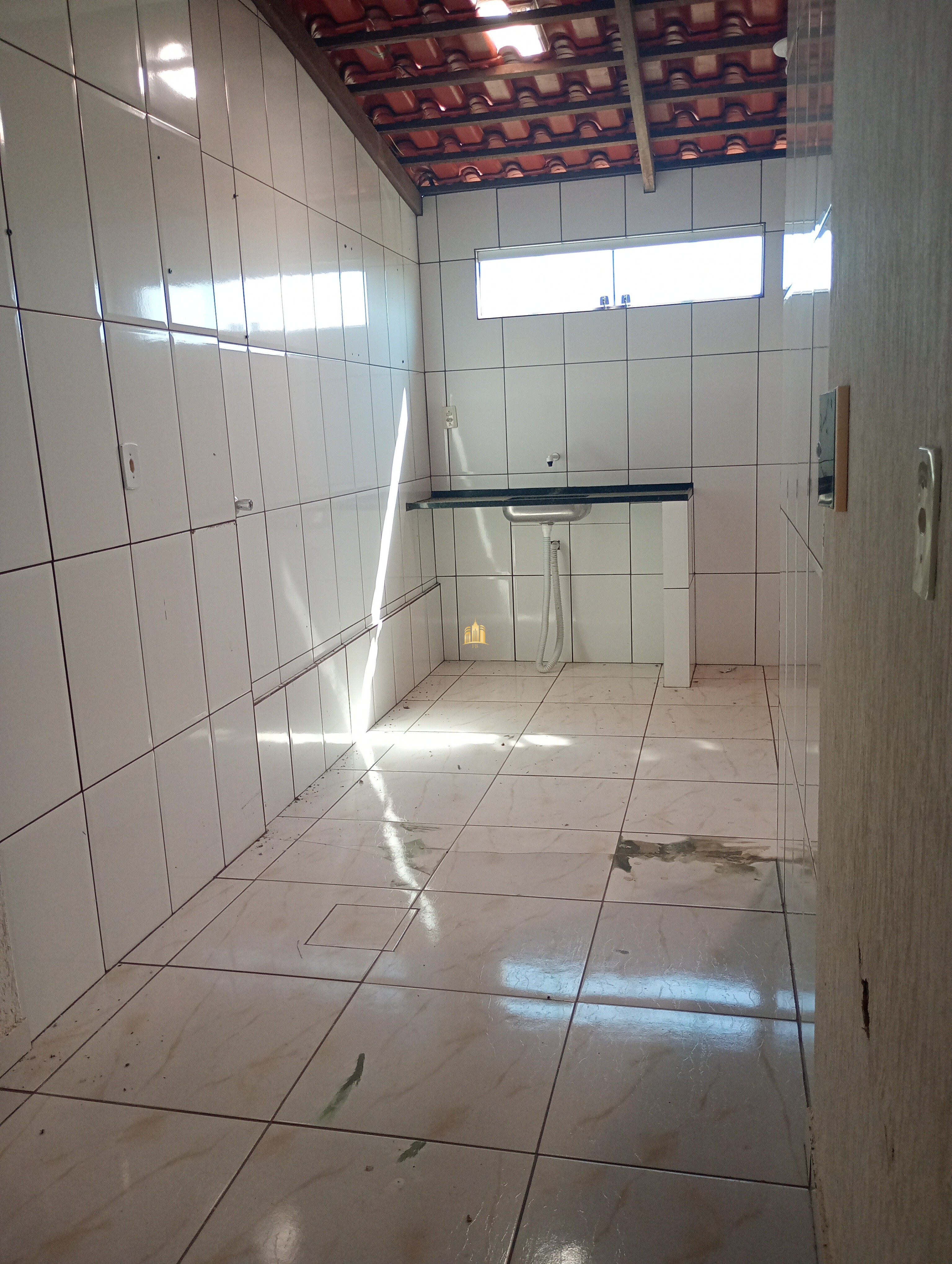 Casa à venda com 2 quartos, 120m² - Foto 8