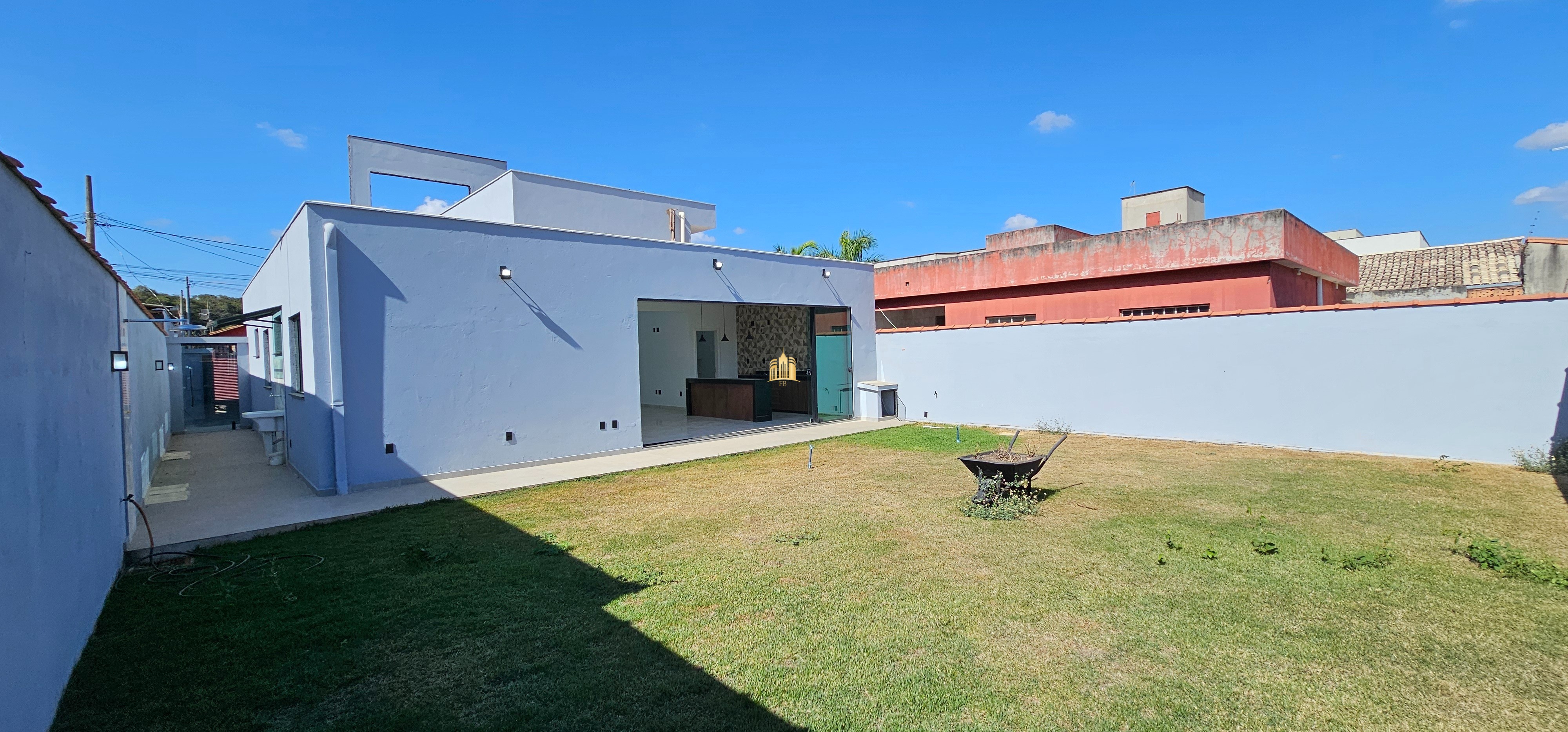 Casa à venda e aluguel com 3 quartos, 360m² - Foto 21