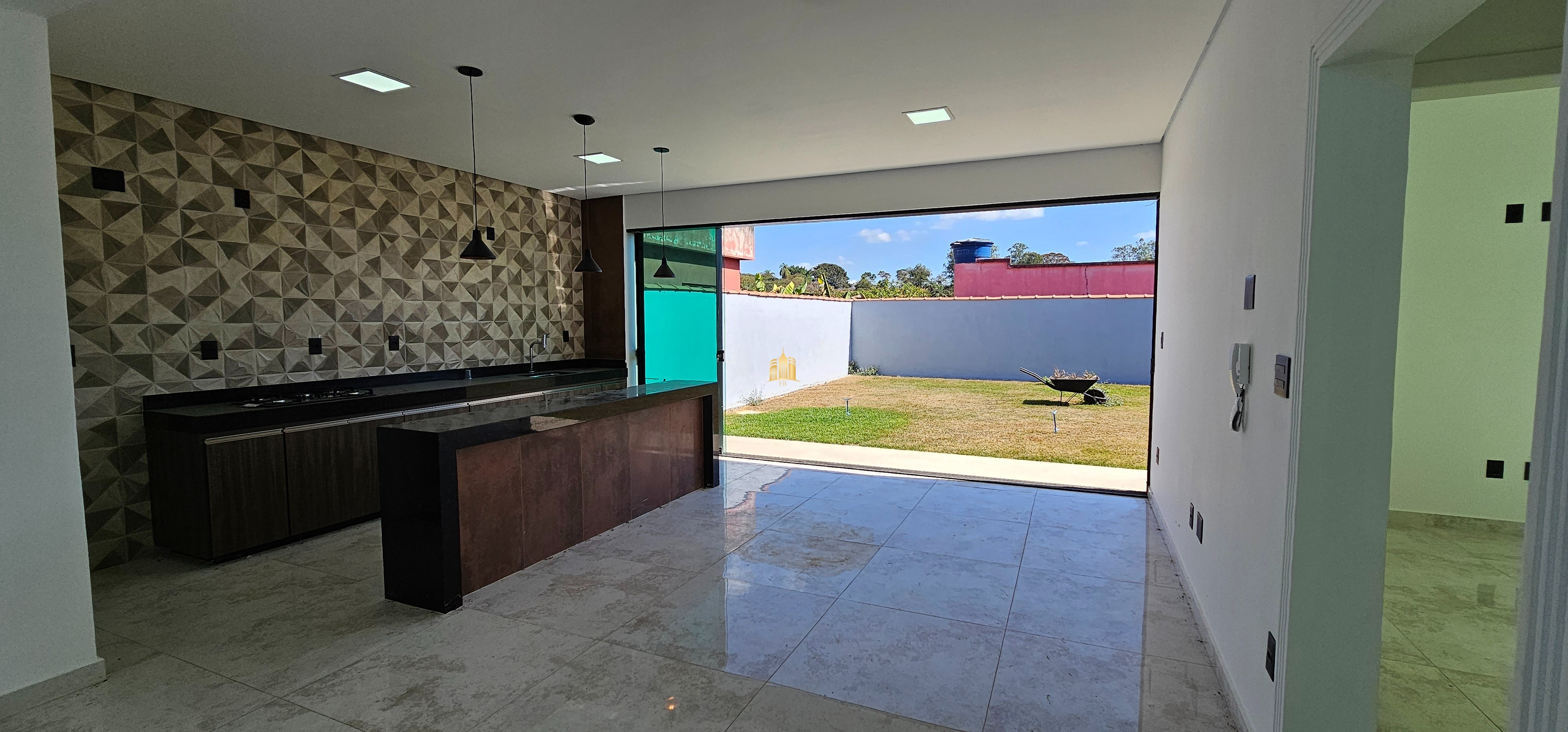 Casa à venda e aluguel com 3 quartos, 360m² - Foto 9