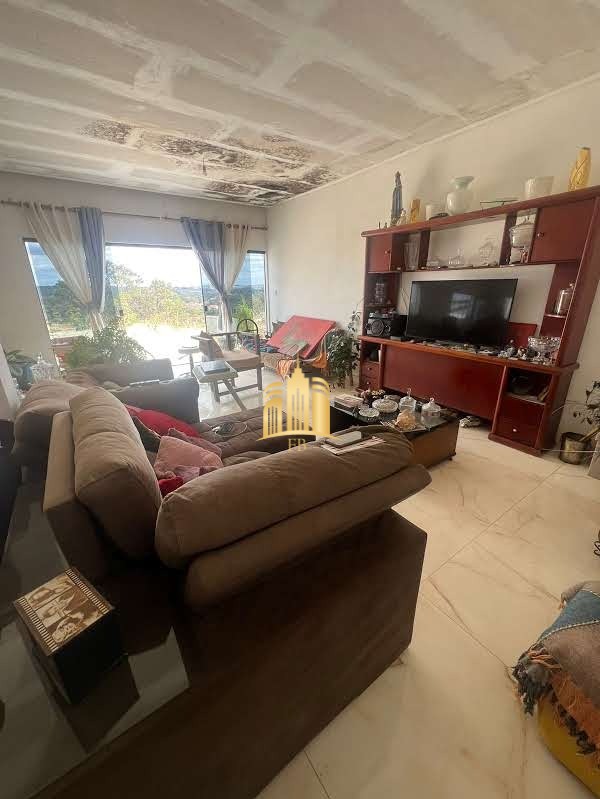 Sítio, 4 quartos, 2500 m² - Foto 2