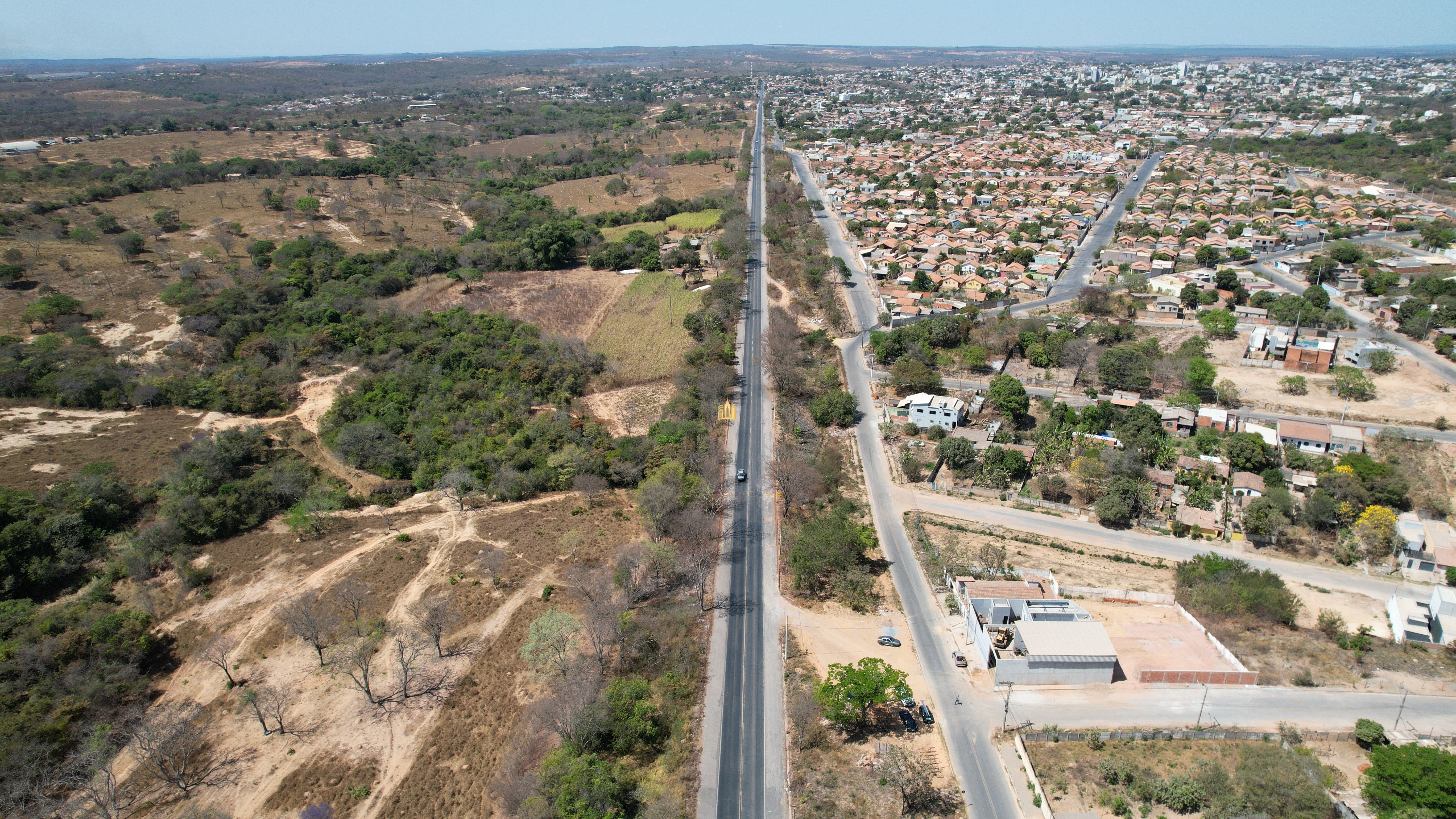 Fazenda à venda com 3 quartos, 2154800m² - Foto 21