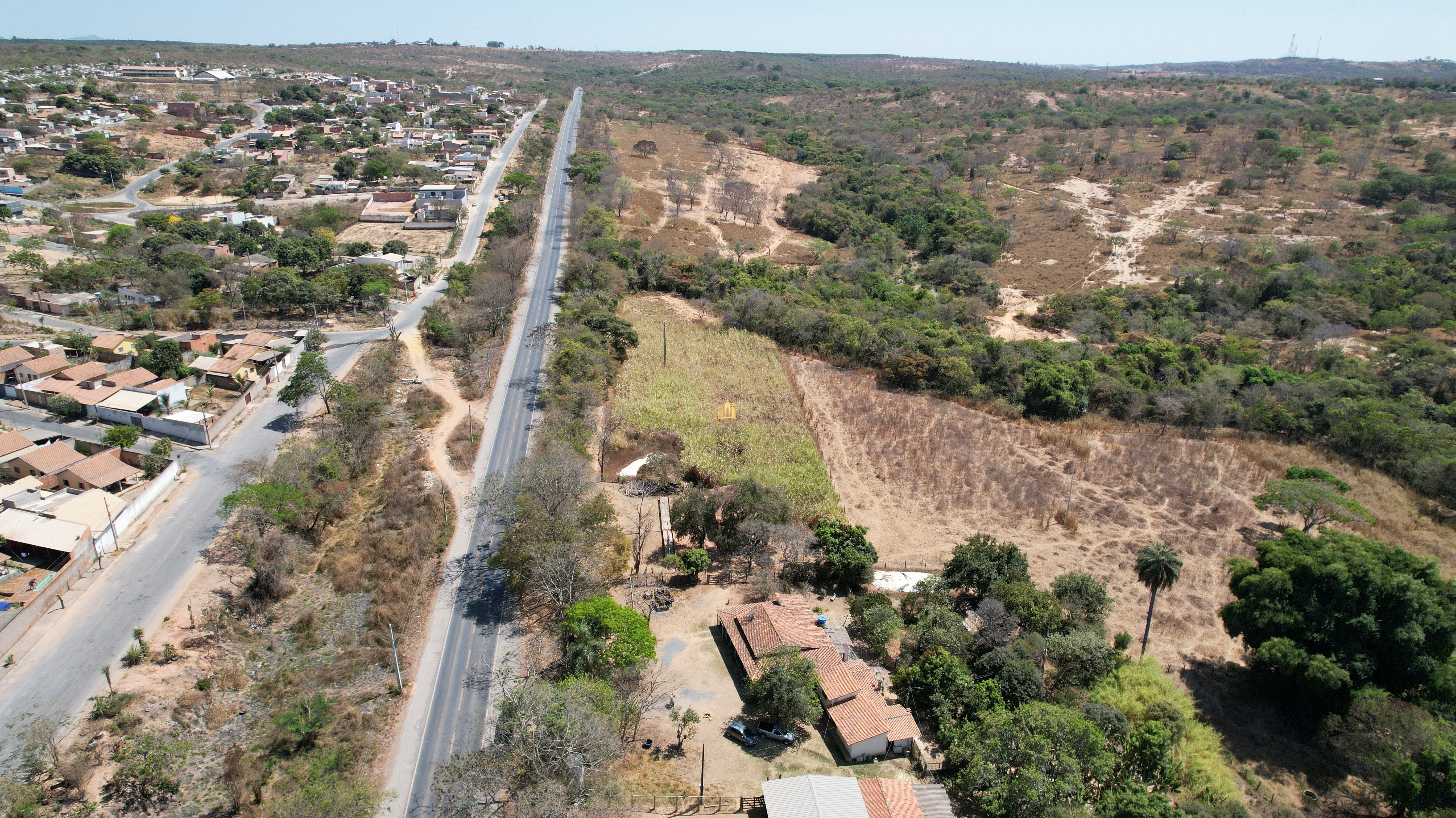 Fazenda à venda com 3 quartos, 2154800m² - Foto 26