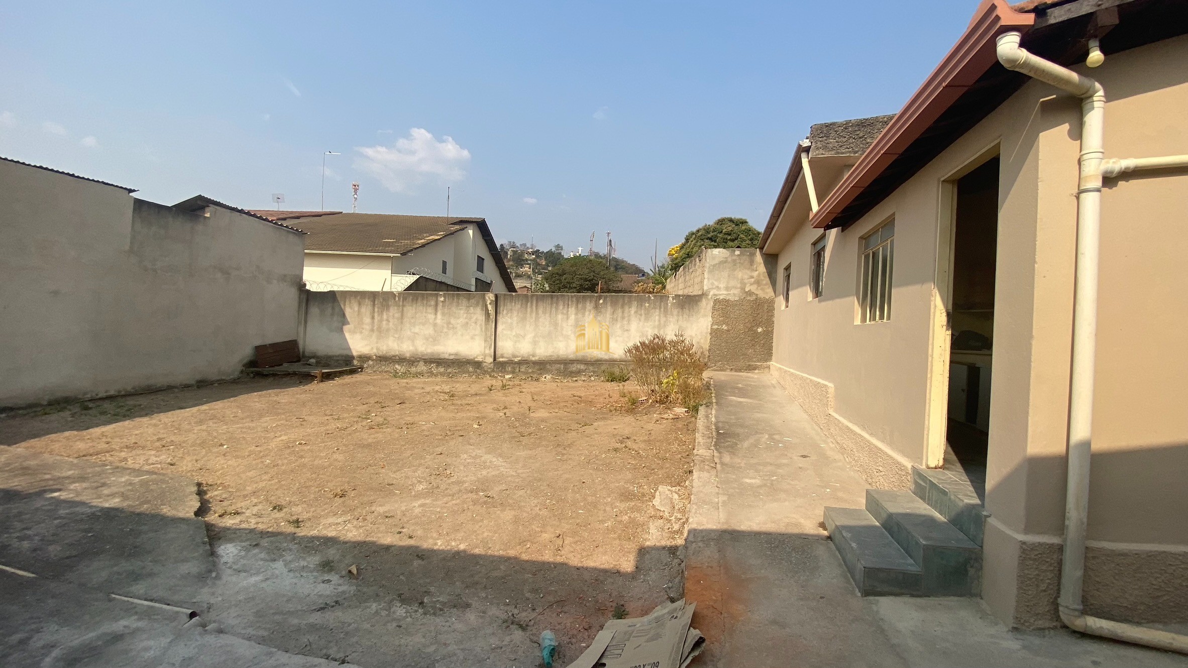 Casa para alugar com 3 quartos, 250m² - Foto 17