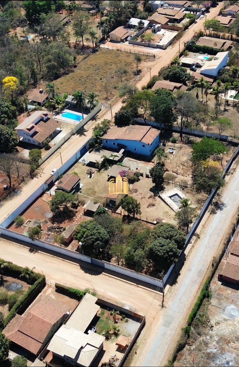Sítio, 4 quartos, 6500 m² - Foto 1