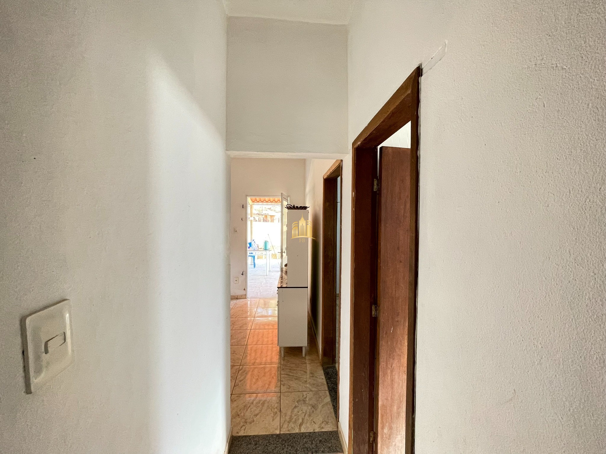 Casa à venda com 2 quartos, 900m² - Foto 16