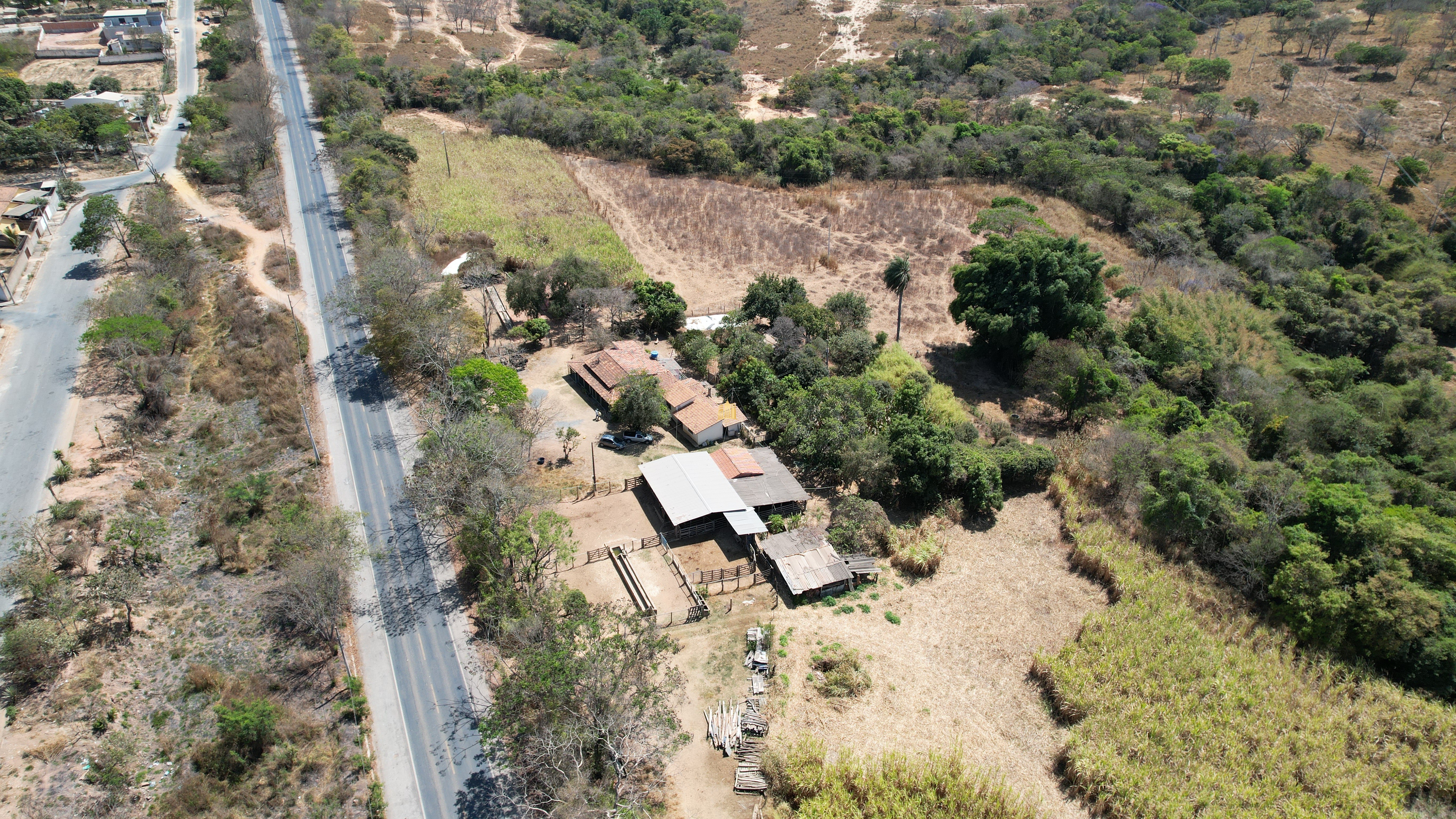 Fazenda à venda com 3 quartos, 2154800m² - Foto 29