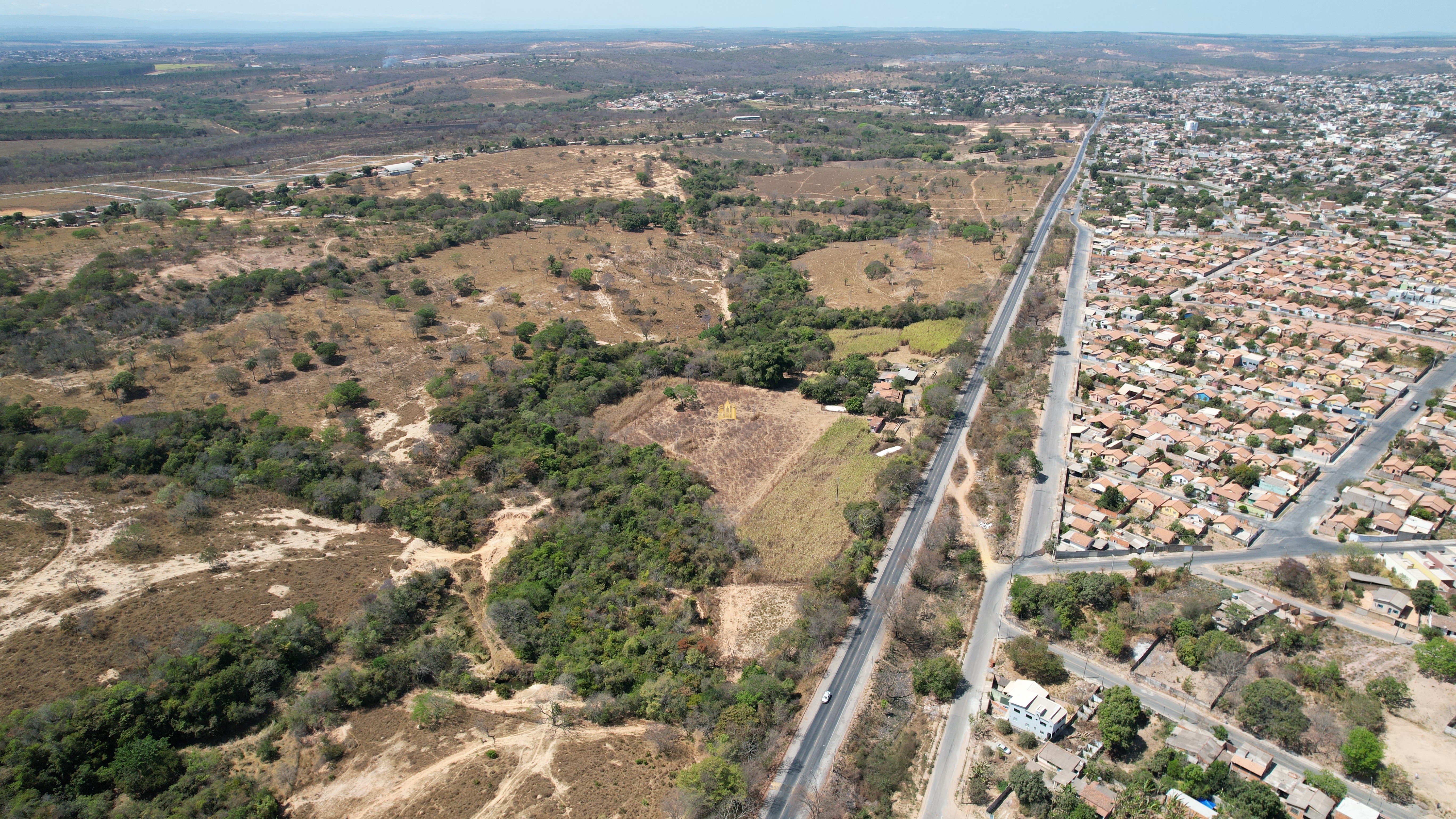 Fazenda à venda com 3 quartos, 2154800m² - Foto 16