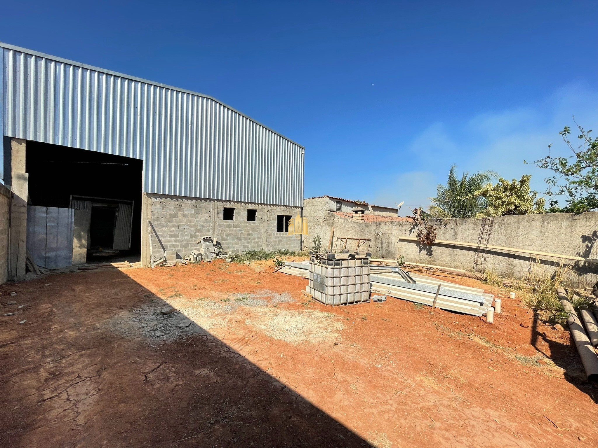 Depósito-Galpão-Armazém à venda, 360m² - Foto 1