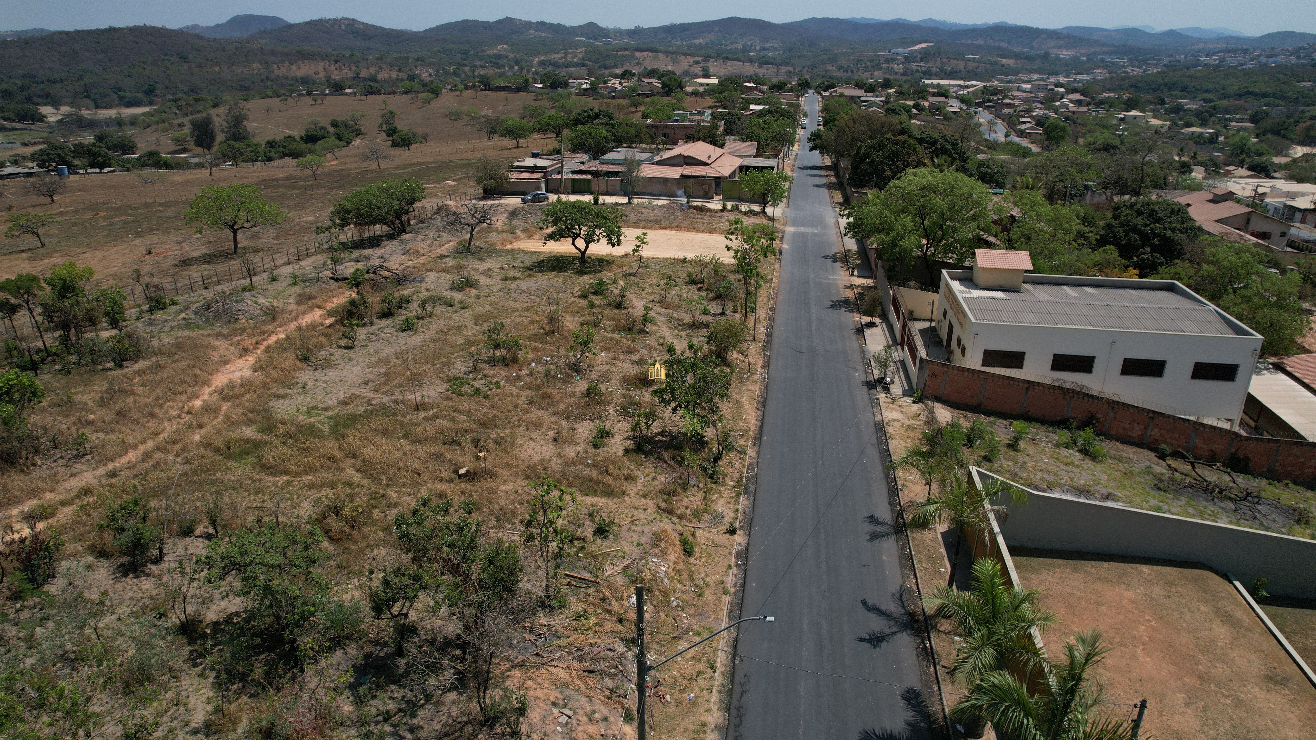 Terreno à venda, 601m² - Foto 2