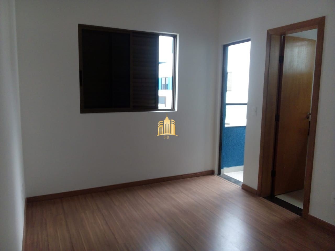 Apartamento à venda com 2 quartos, 70m² - Foto 7