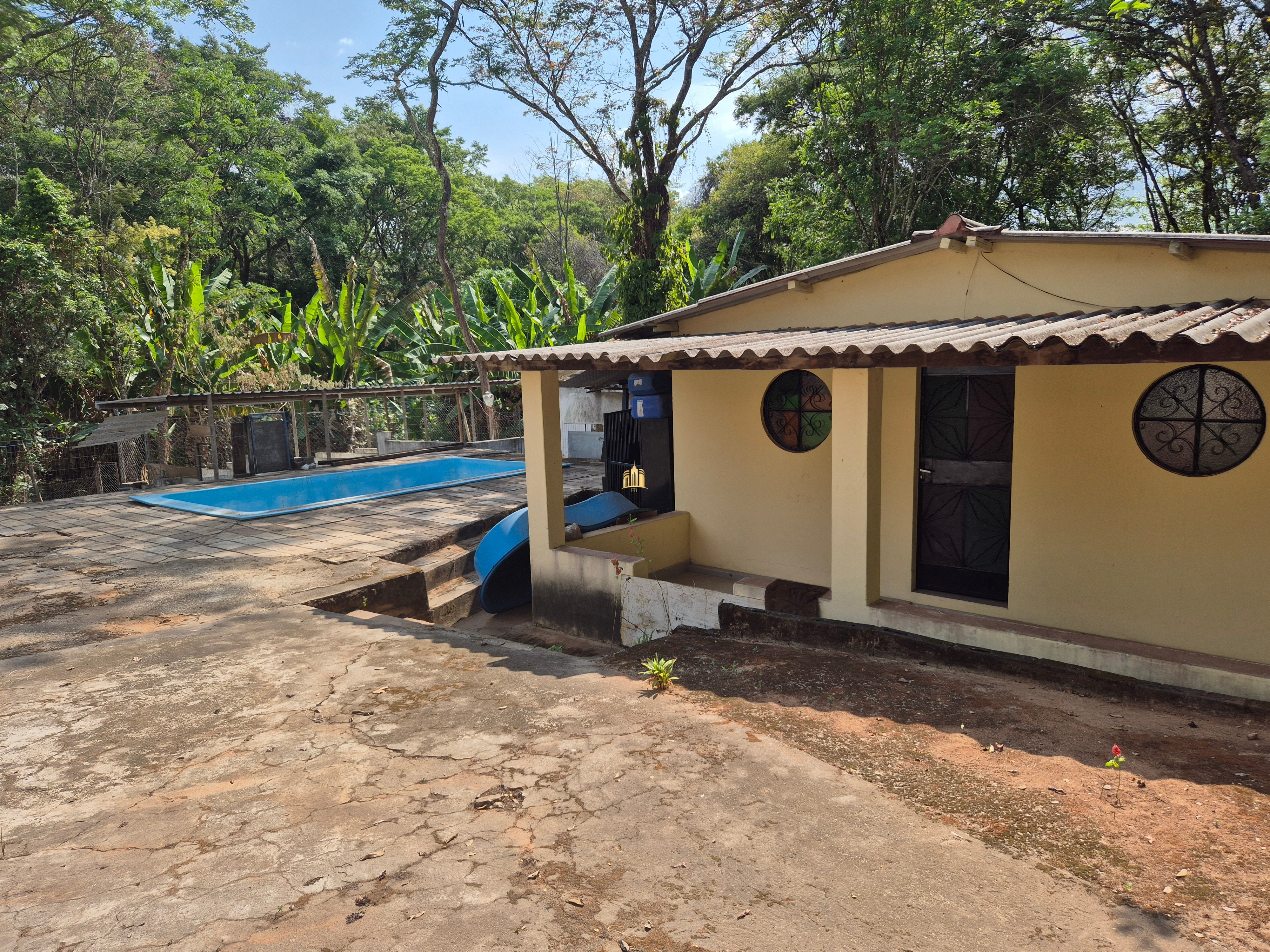 Sítio, 2 quartos, 1497 m² - Foto 2