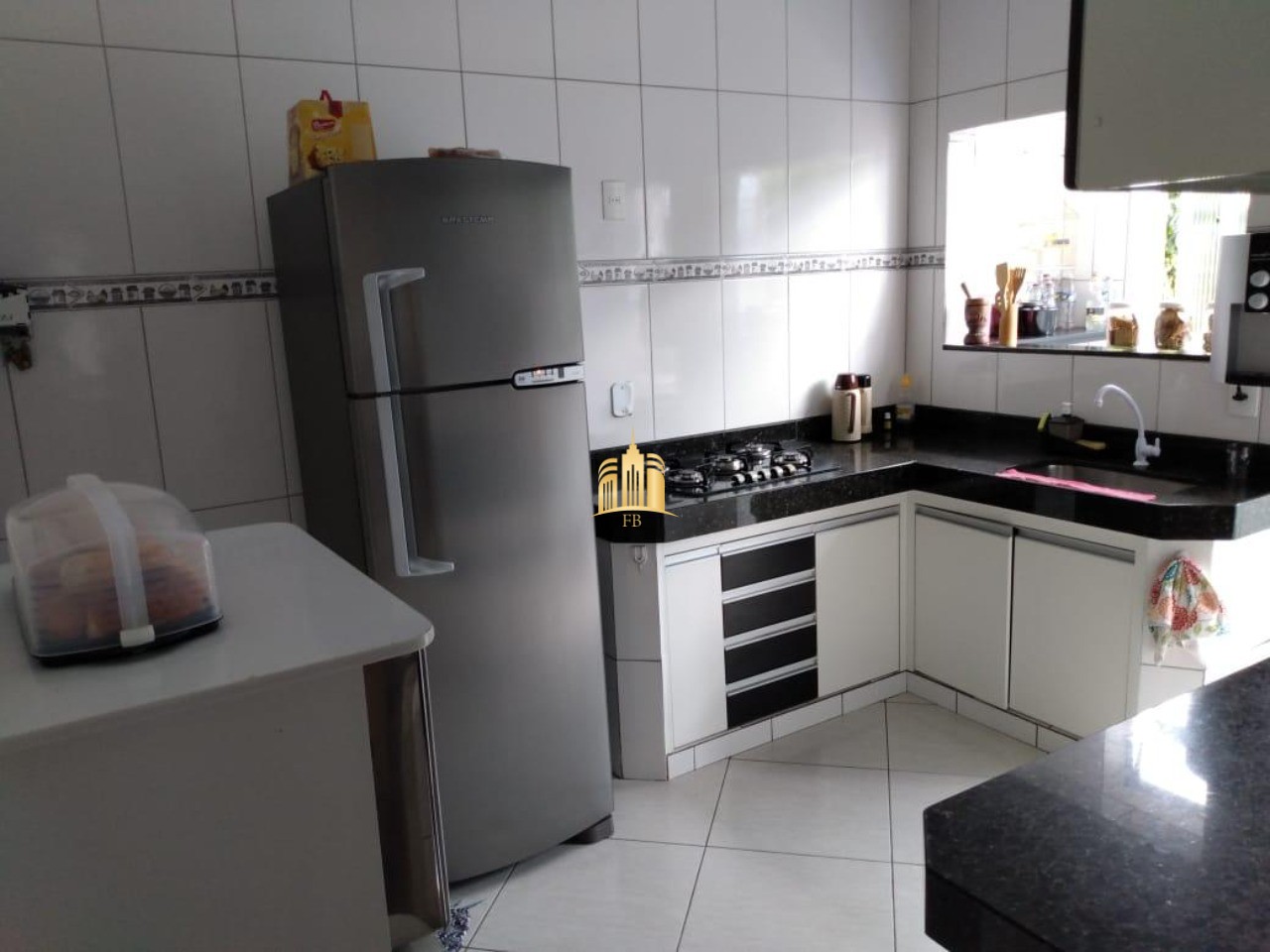 Apartamento à venda com 3 quartos, 120m² - Foto 1