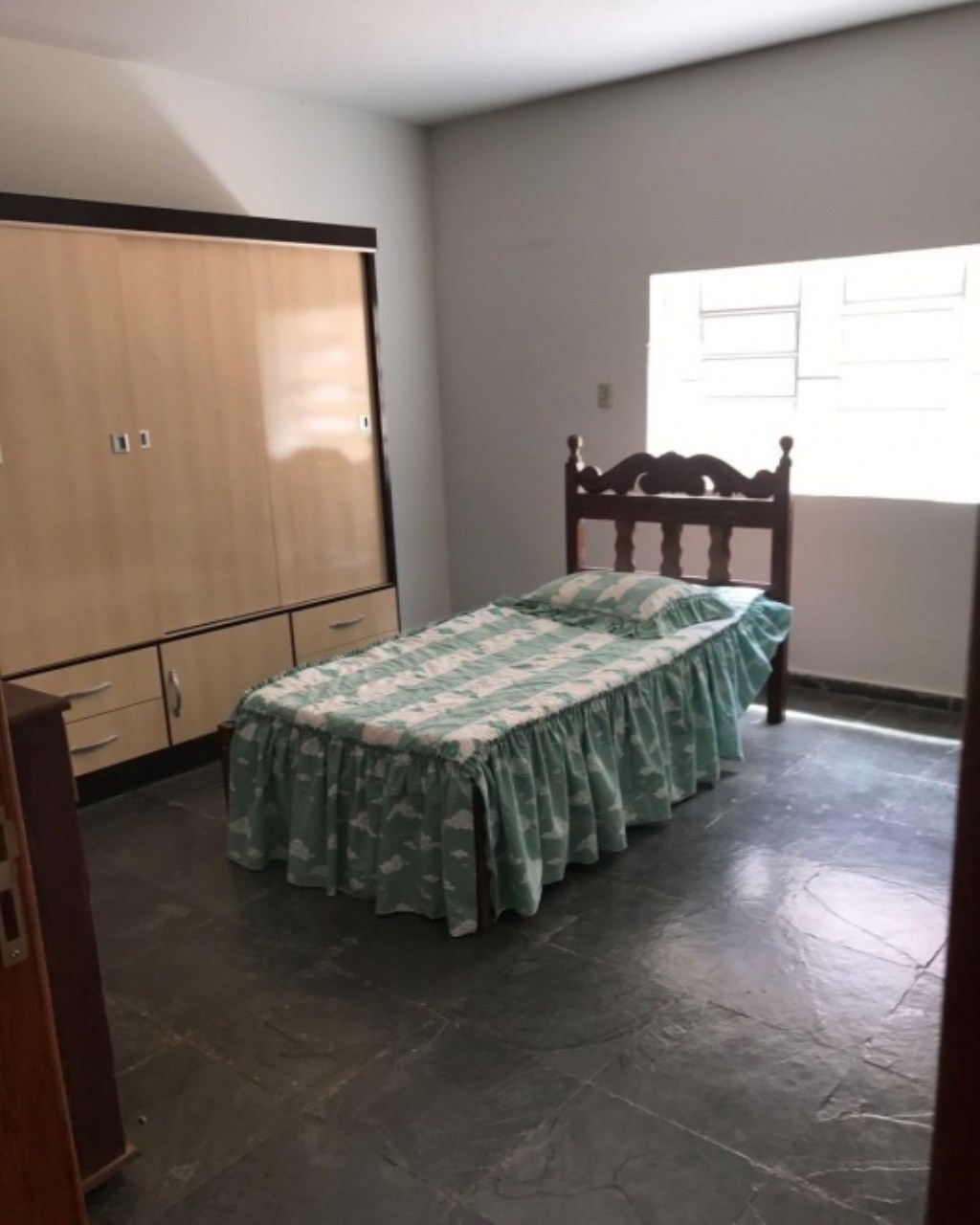 Casa à venda com 3 quartos, 315m² - Foto 5