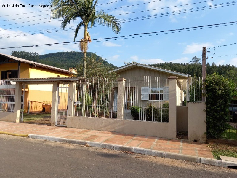 CASA RESIDENCIAL em Picada Café - RS, Centro