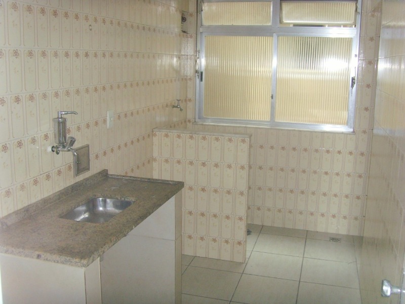 Apartamento para alugar com 3 quartos, 70m² - Foto 4