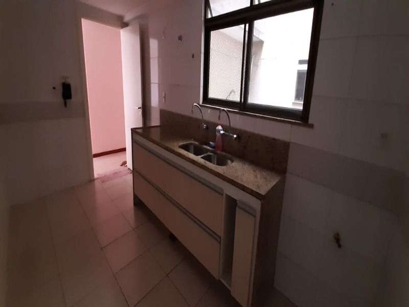 Apartamento à venda com 3 quartos, 86m² - Foto 13