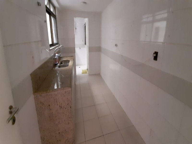 Apartamento à venda com 3 quartos, 86m² - Foto 14