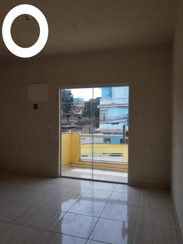 Casa à venda com 2 quartos, 79m² - Foto 4