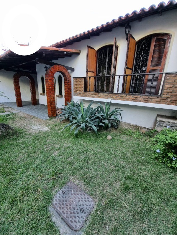 Casa à venda com 4 quartos, 360m² - Foto 2