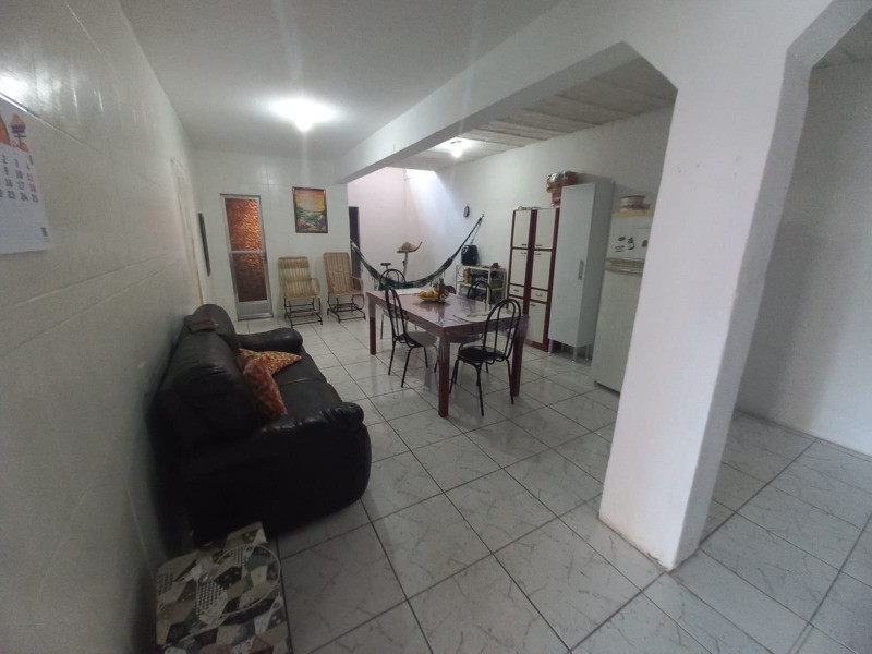 Casa à venda com 2 quartos, 300m² - Foto 12