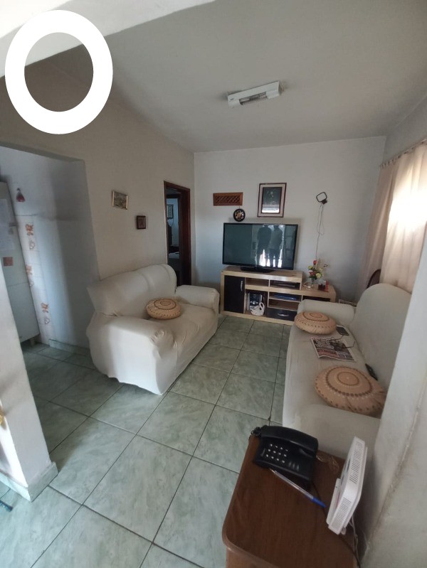 Casa à venda com 2 quartos, 400m² - Foto 7