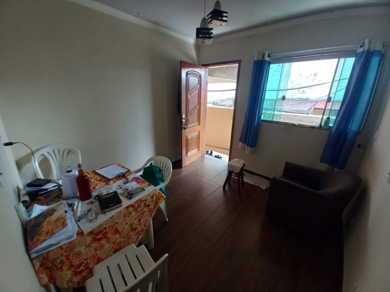 Casa para alugar com 2 quartos, 60m² - Foto 1