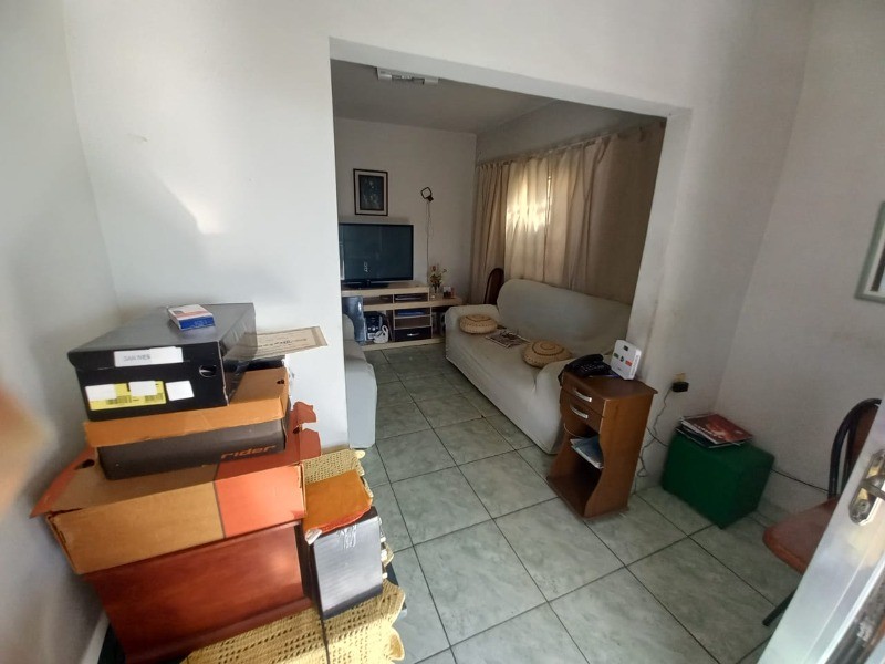 Casa à venda com 2 quartos, 400m² - Foto 8