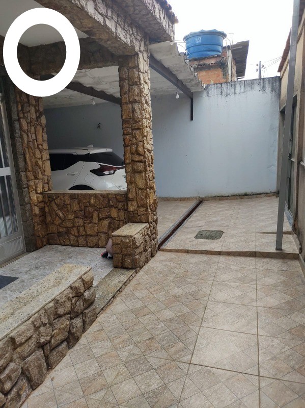 Casa à venda com 2 quartos, 360m² - Foto 2