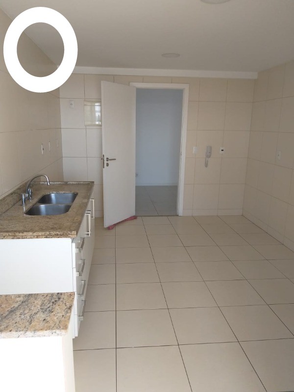 Apartamento à venda com 3 quartos, 93m² - Foto 13