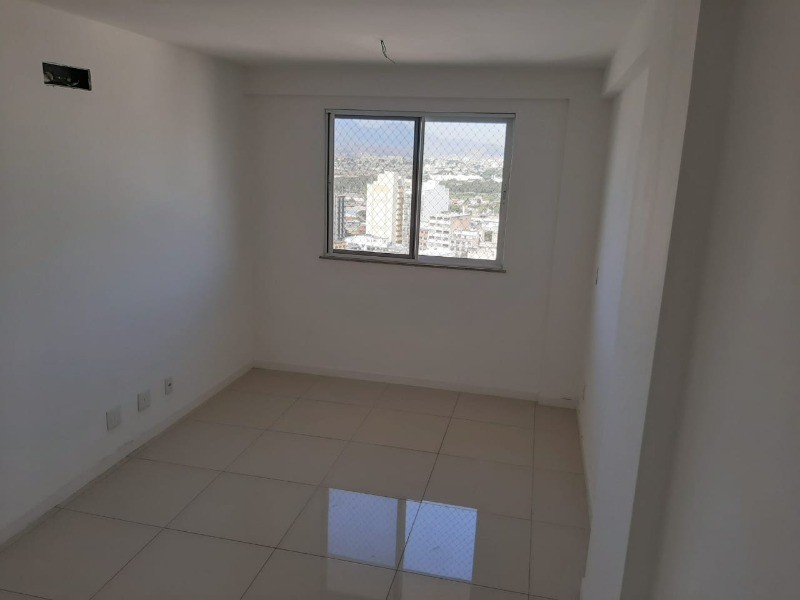 Apartamento à venda com 3 quartos, 93m² - Foto 7