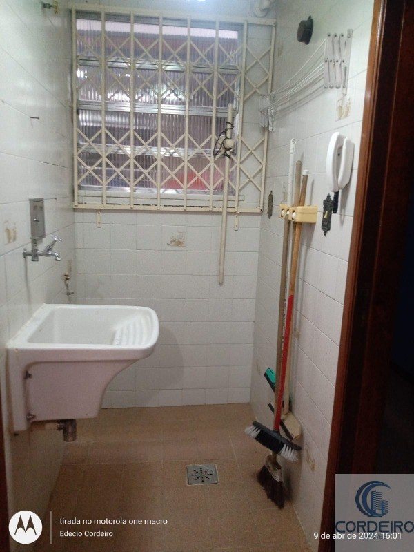 Apartamento à venda com 3 quartos, 76m² - Foto 12