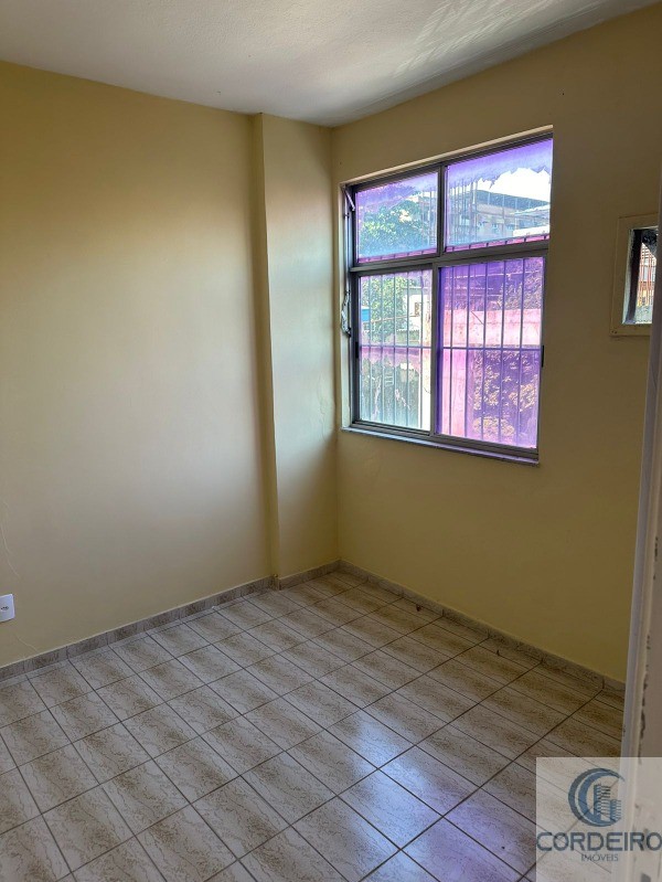 Apartamento para alugar com 3 quartos, 80m² - Foto 2