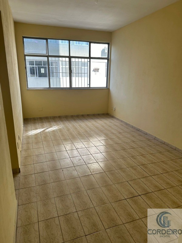 Apartamento para alugar com 3 quartos, 80m² - Foto 7