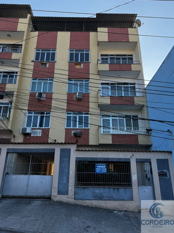 Apartamento à venda com 3 quartos, 90m² - Foto 1