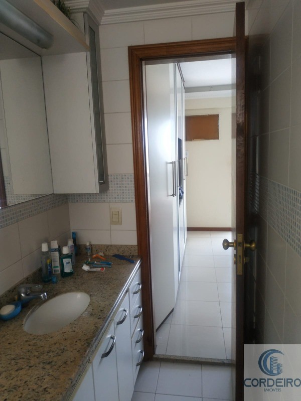 Apartamento à venda com 3 quartos, 130m² - Foto 18