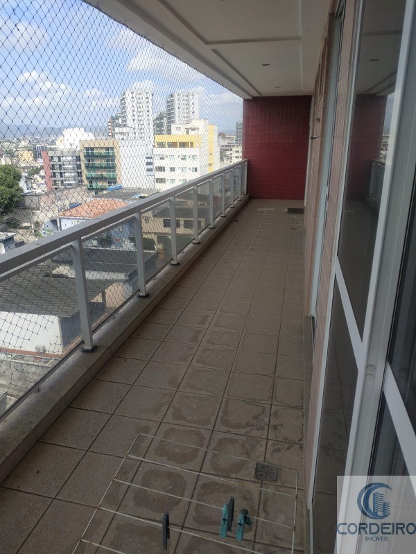 Apartamento à venda com 3 quartos, 130m² - Foto 10